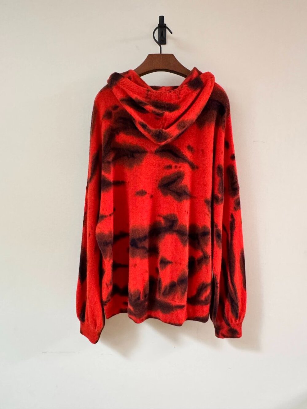 CRUSH. Cashmere Tie-Dye Print Knit Hoodie - Orange & Charcoal - Picture 4 of 7